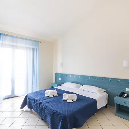 Nelema Village Hotel 4*