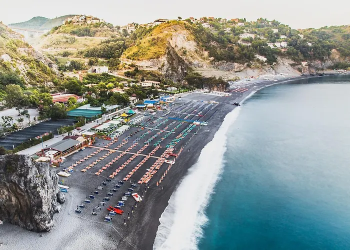 Nelema Village 酒店