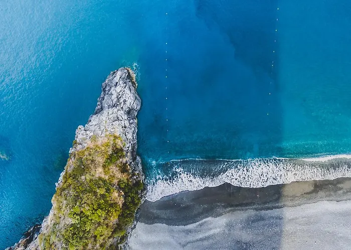 Nelema Village 酒店