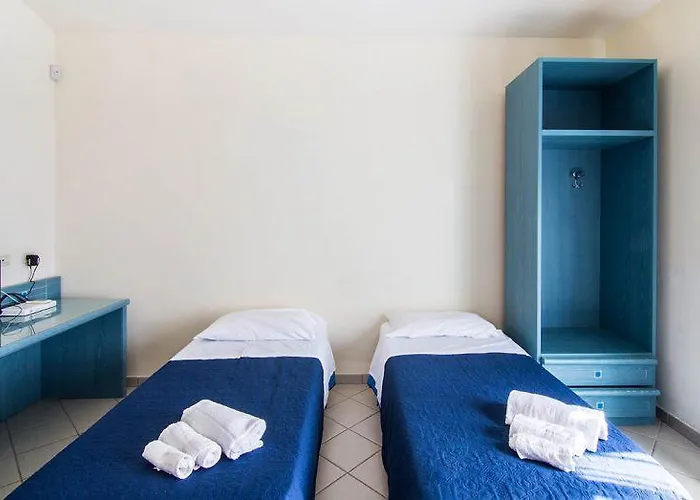 Nelema Village 酒店 4*